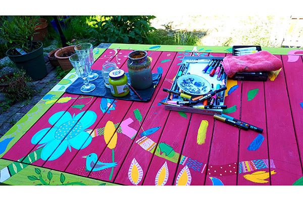 storytelling,happy art, painted furniture